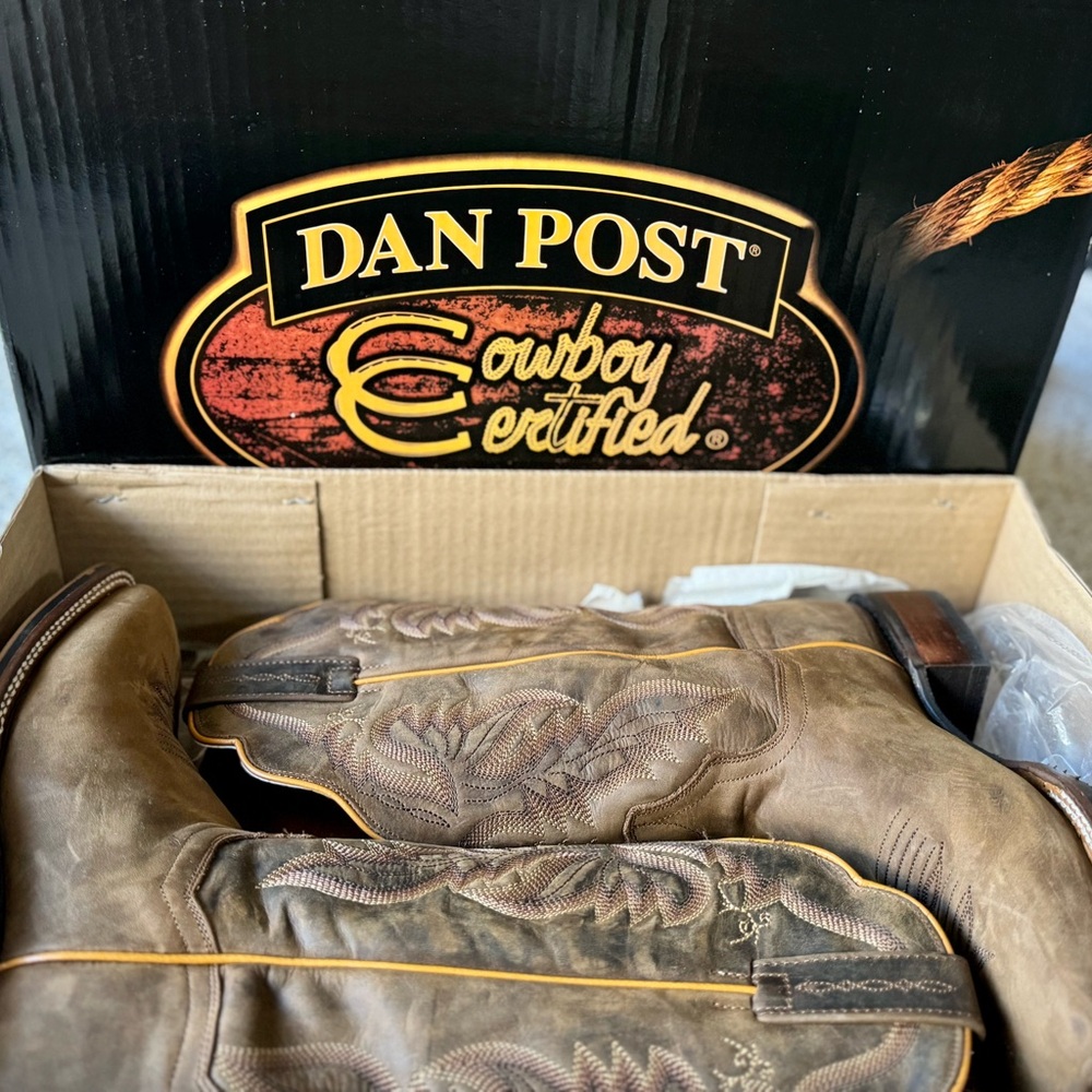 Dan Post Western Boots in Brown Leather